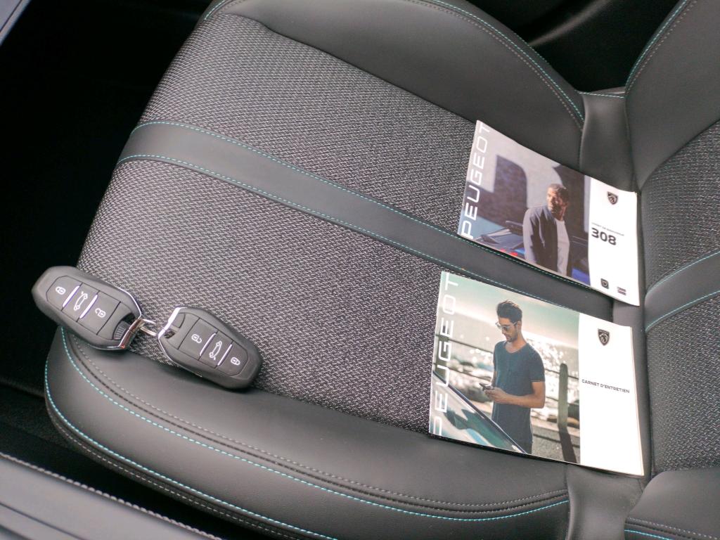 Peugeot 308 SW BlueHDi 130ch S&S EAT8 Allure Pack 2022