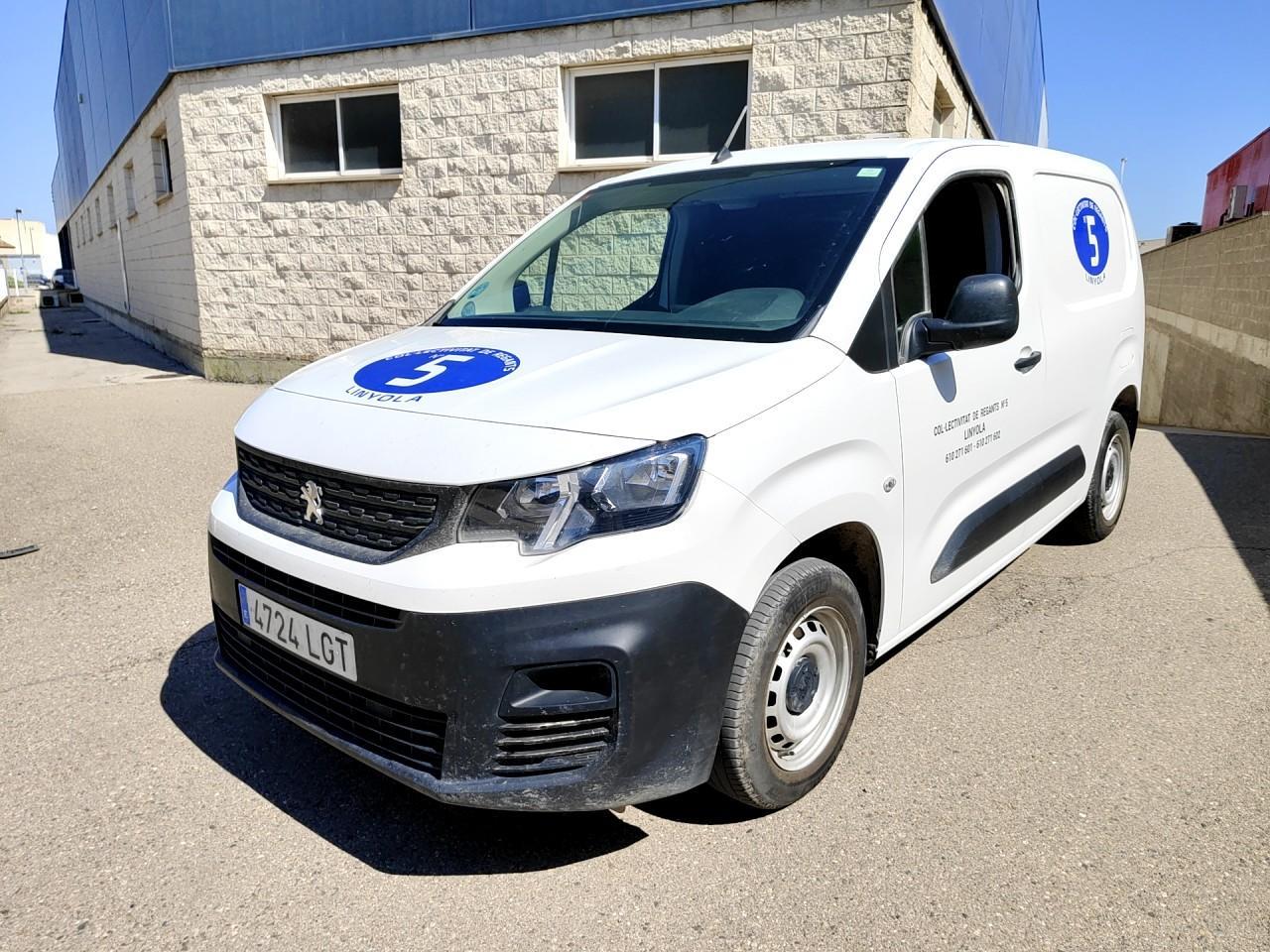 Peugeot Partner Nuevo Partner Pro Standard 600kg BlueHDi 75 5 Vel. MAN ?6.2 ( . )