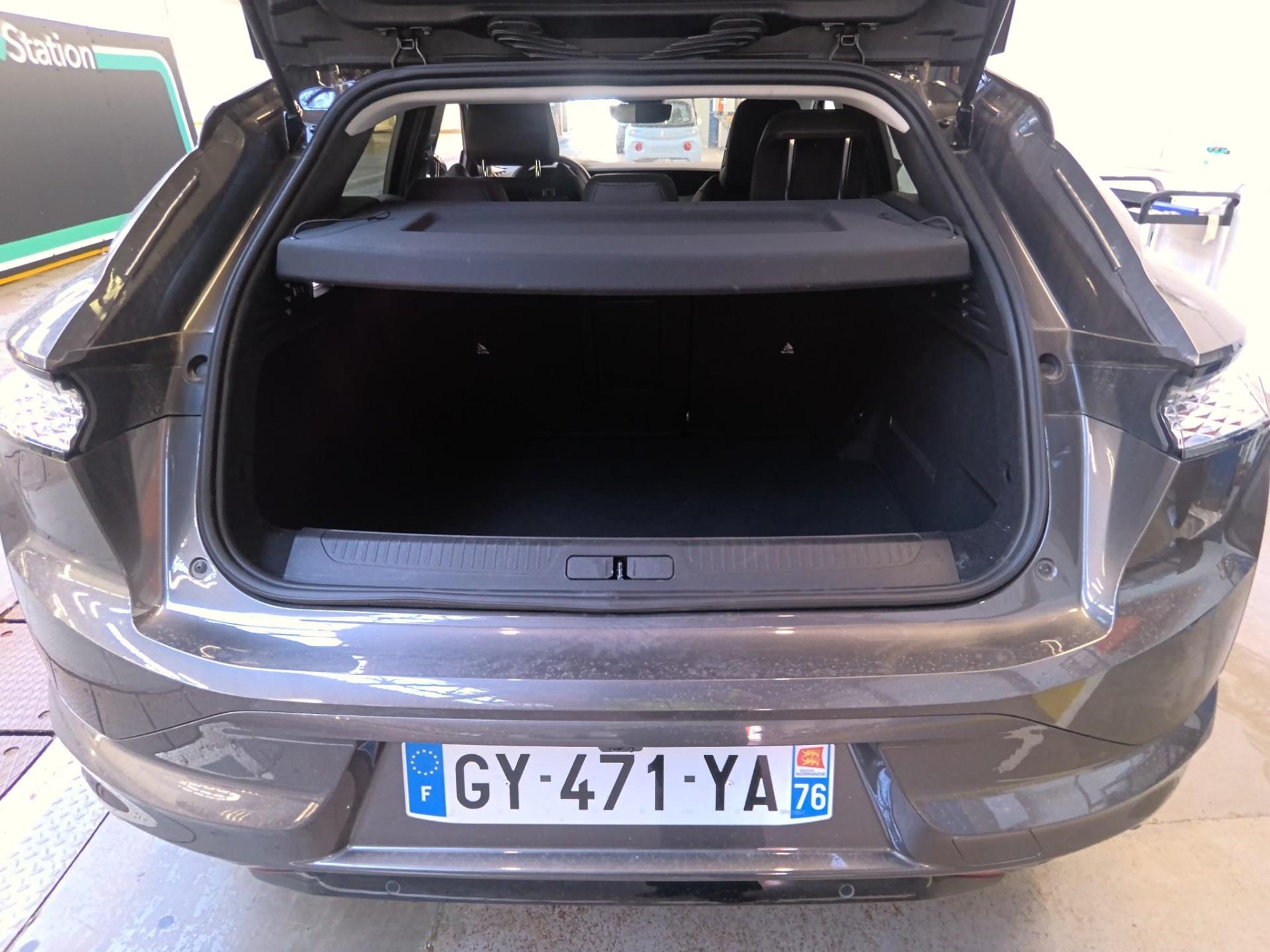 DS DS 4 BlueHDi 130 EAT8 Etoile - Alcantara 2024
