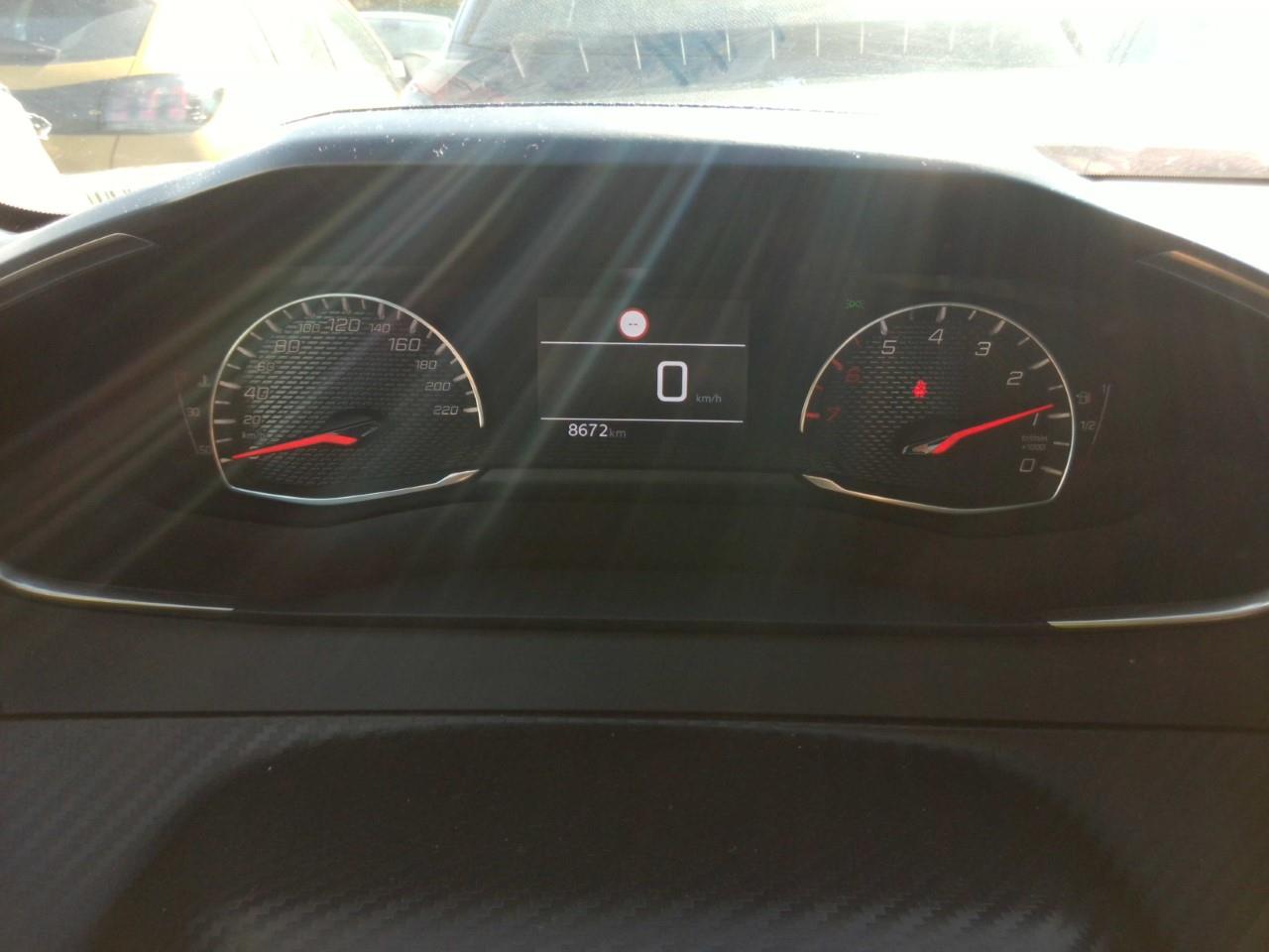 Foto Peugeot 208 5