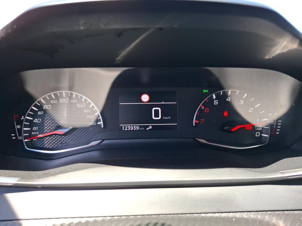 Peugeot 2008 BlueHDi 110 S&S BVM6 Active Business 2020
