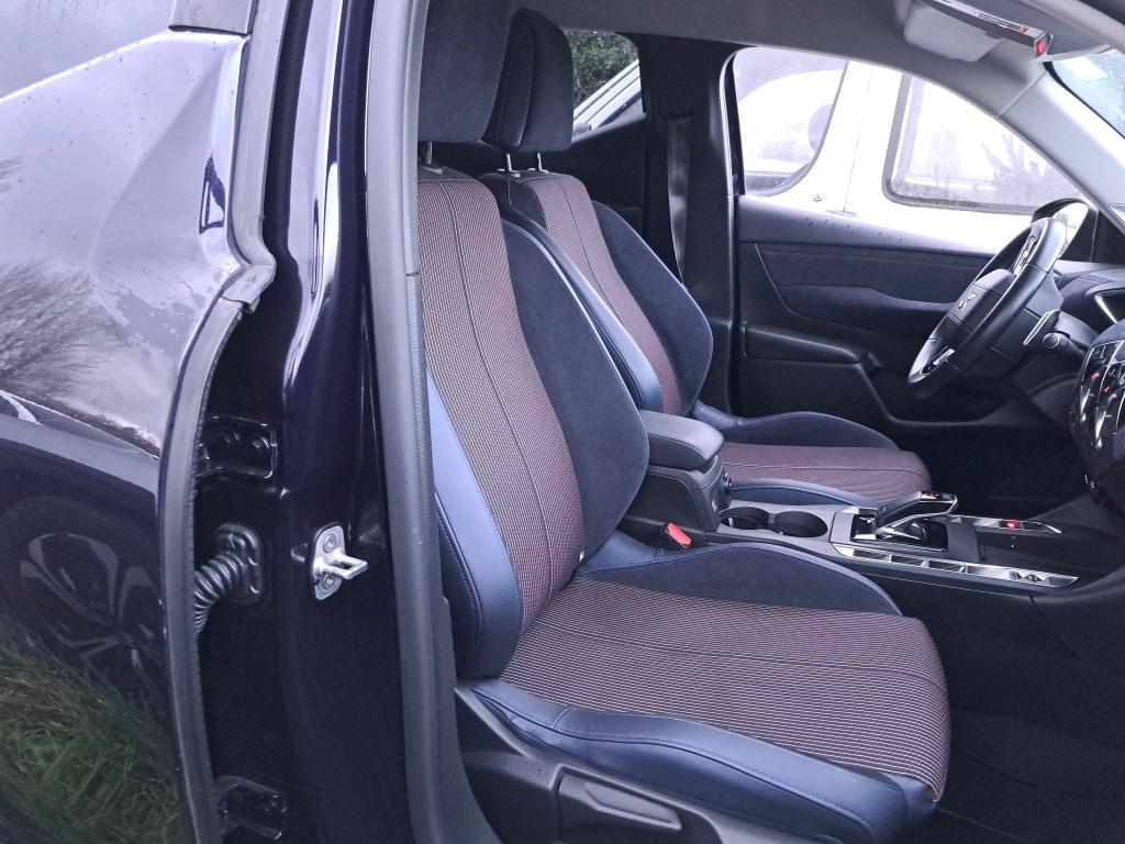 DS DS3 Crossback BlueHDi 130 EAT8 Ines de la Fressange Paris 2021