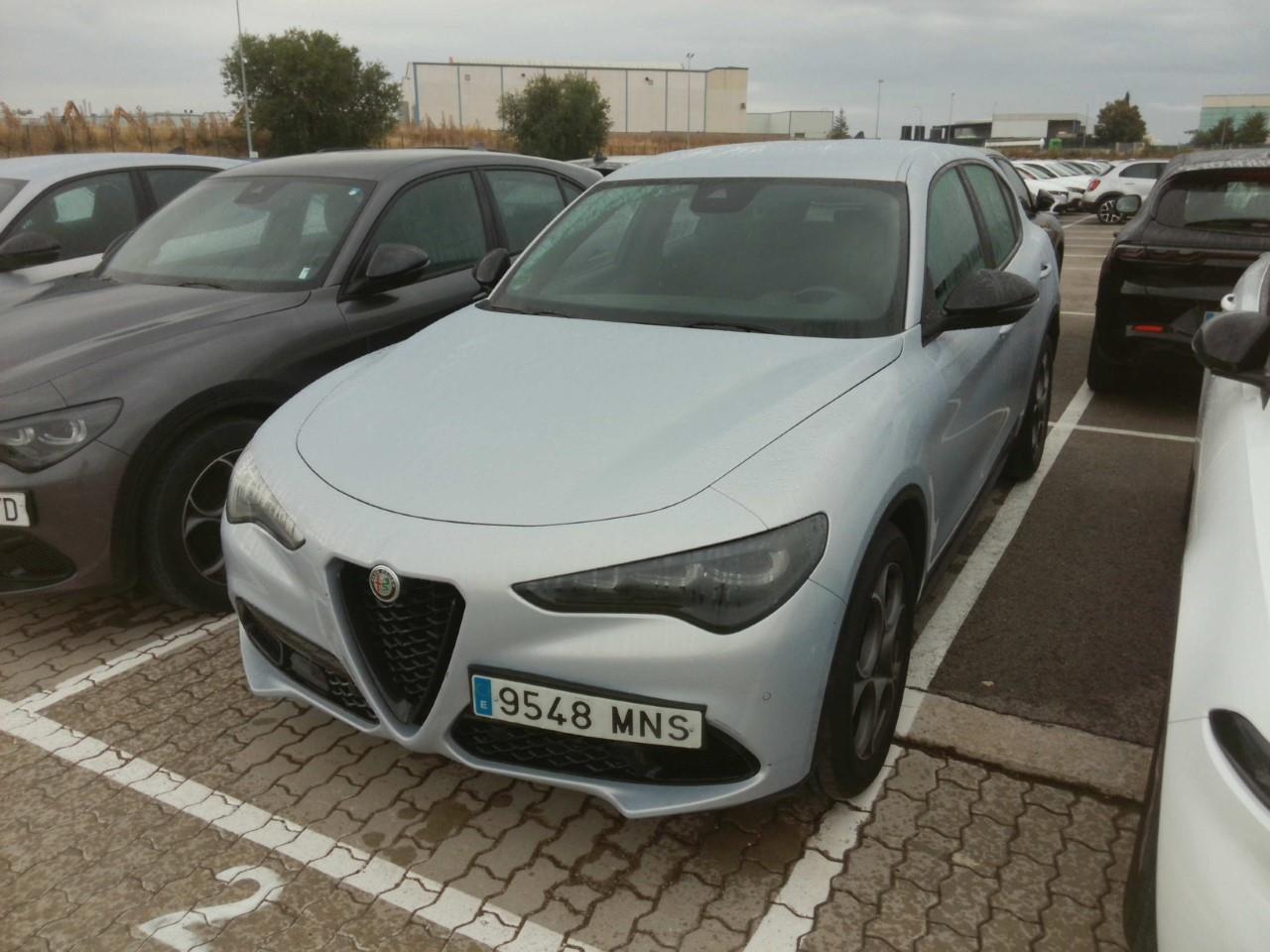 Foto Alfa Romeo Stelvio 4