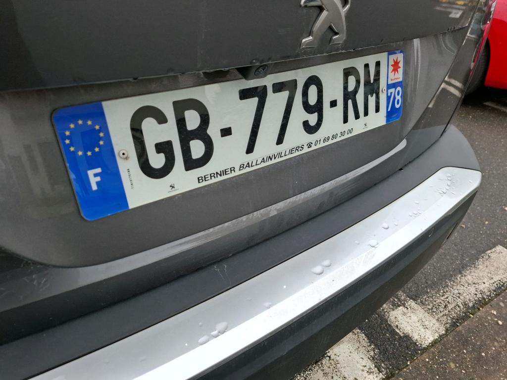 Peugeot 2008 BlueHDi 130 S&S EAT8 Allure 2021