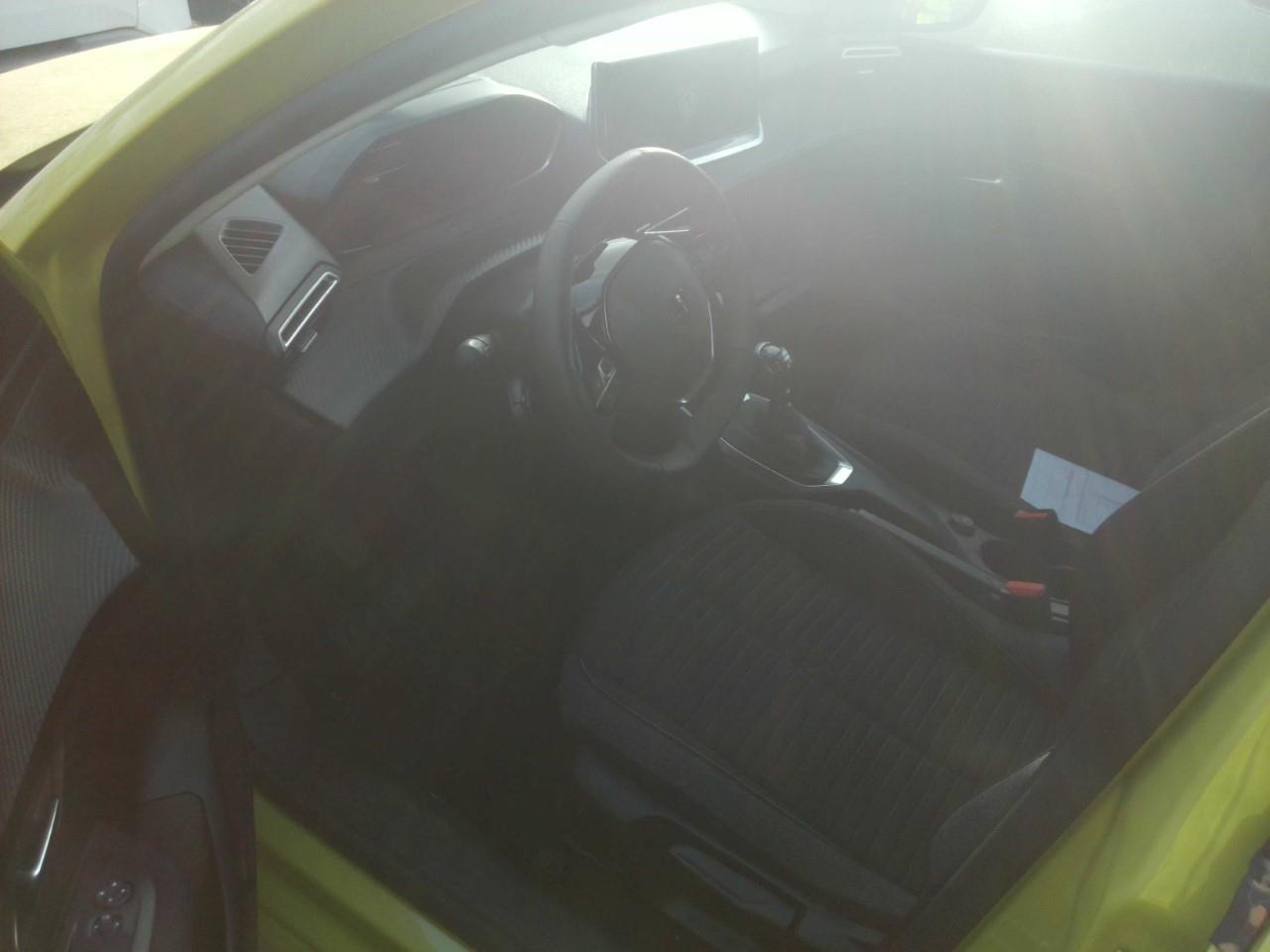 Foto Peugeot 208 6