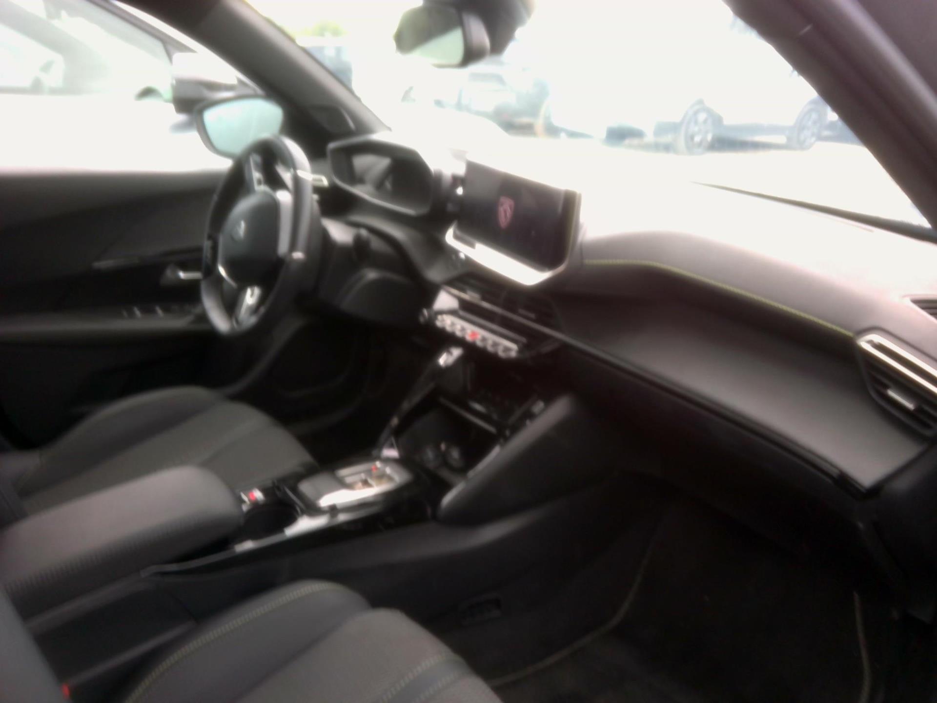 Peugeot 2008 Hybrid 145 ch e-DCS6 GT 2026