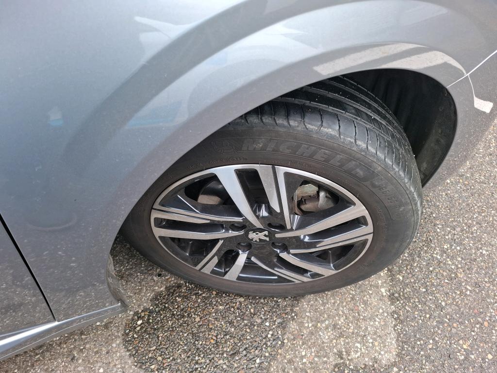 Peugeot 208 PureTech 100 S&S EAT8 Allure 2022