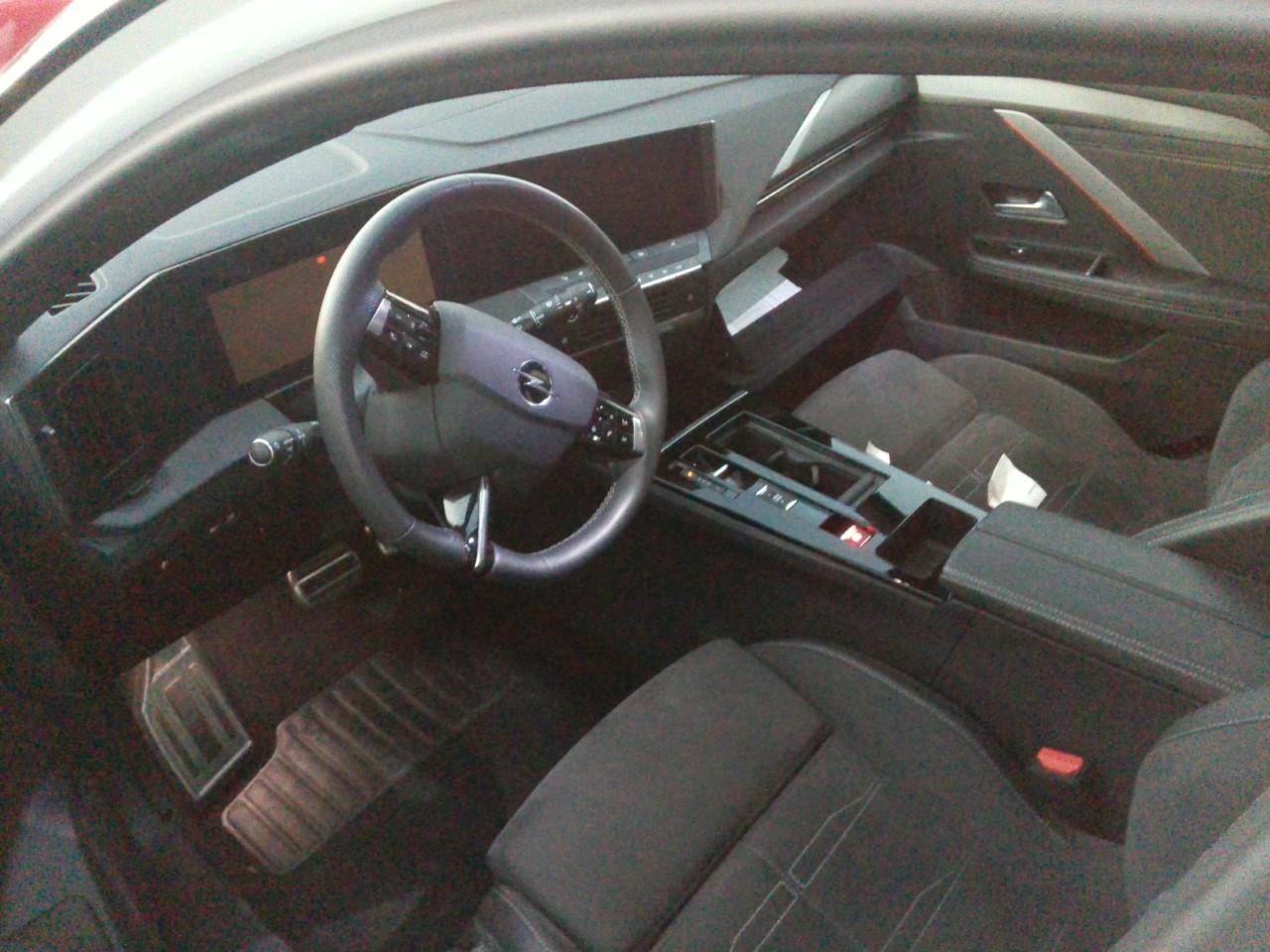 Foto Opel Astra PHEV 3