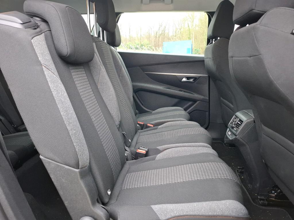 Peugeot 5008 BlueHDi 130ch S&S EAT8 Active Pack 2022