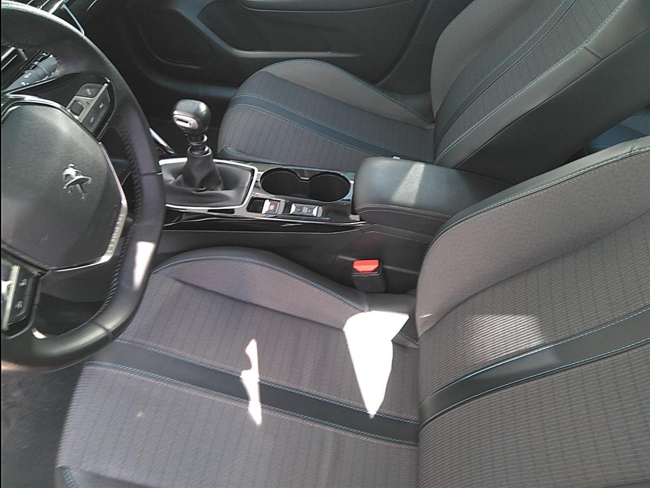 Foto Peugeot 308 5