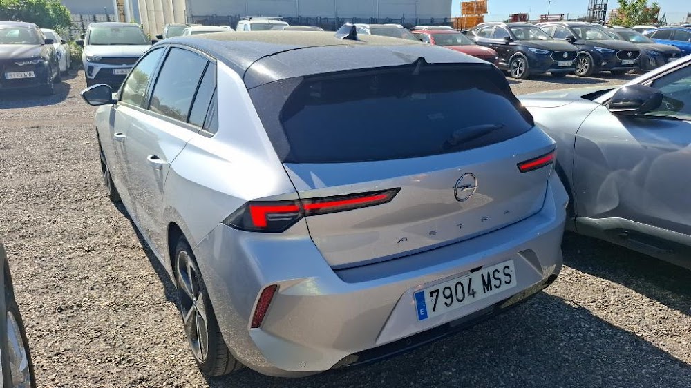 Foto Opel Astra 9
