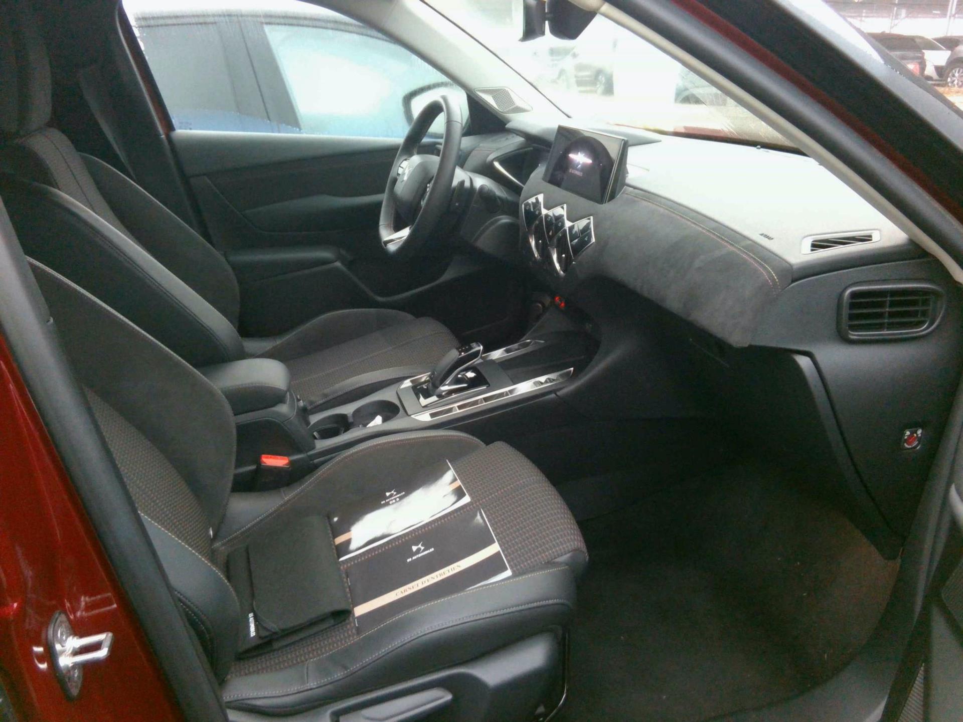 DS DS 3 PureTech 130 EAT8 Performance Line 2024