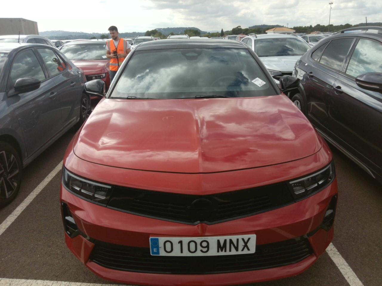 Opel Astra Astra 5P GS 1.2T XHT MT6 S/S 130 CV (96kW)
