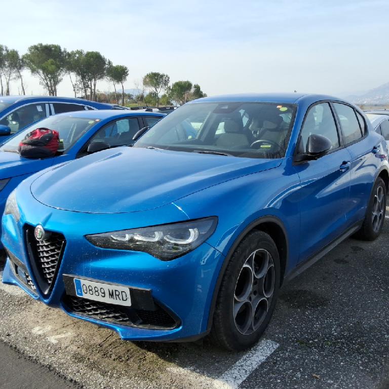 Foto Alfa Romeo Stelvio 4