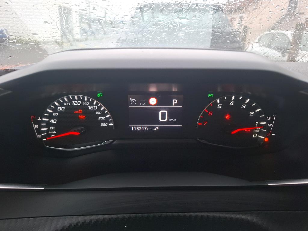 Peugeot 2008 BlueHDi 130 S&S EAT8 Allure 2022