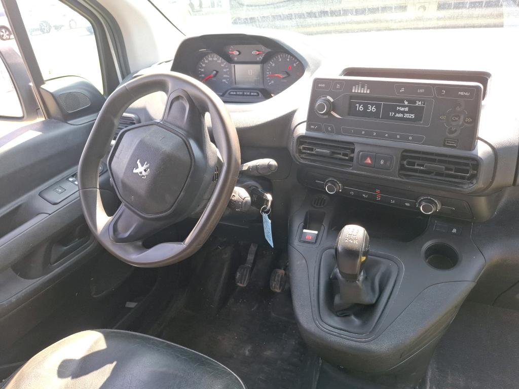 Peugeot PARTNER FOURGON STANDARD 650 KG BLUEHDI 100 S&S BVM5 PREMIUM 2019
