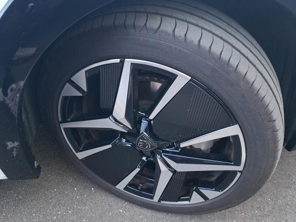 Peugeot 208 Hybrid 136 e-DCS6 GT 2025