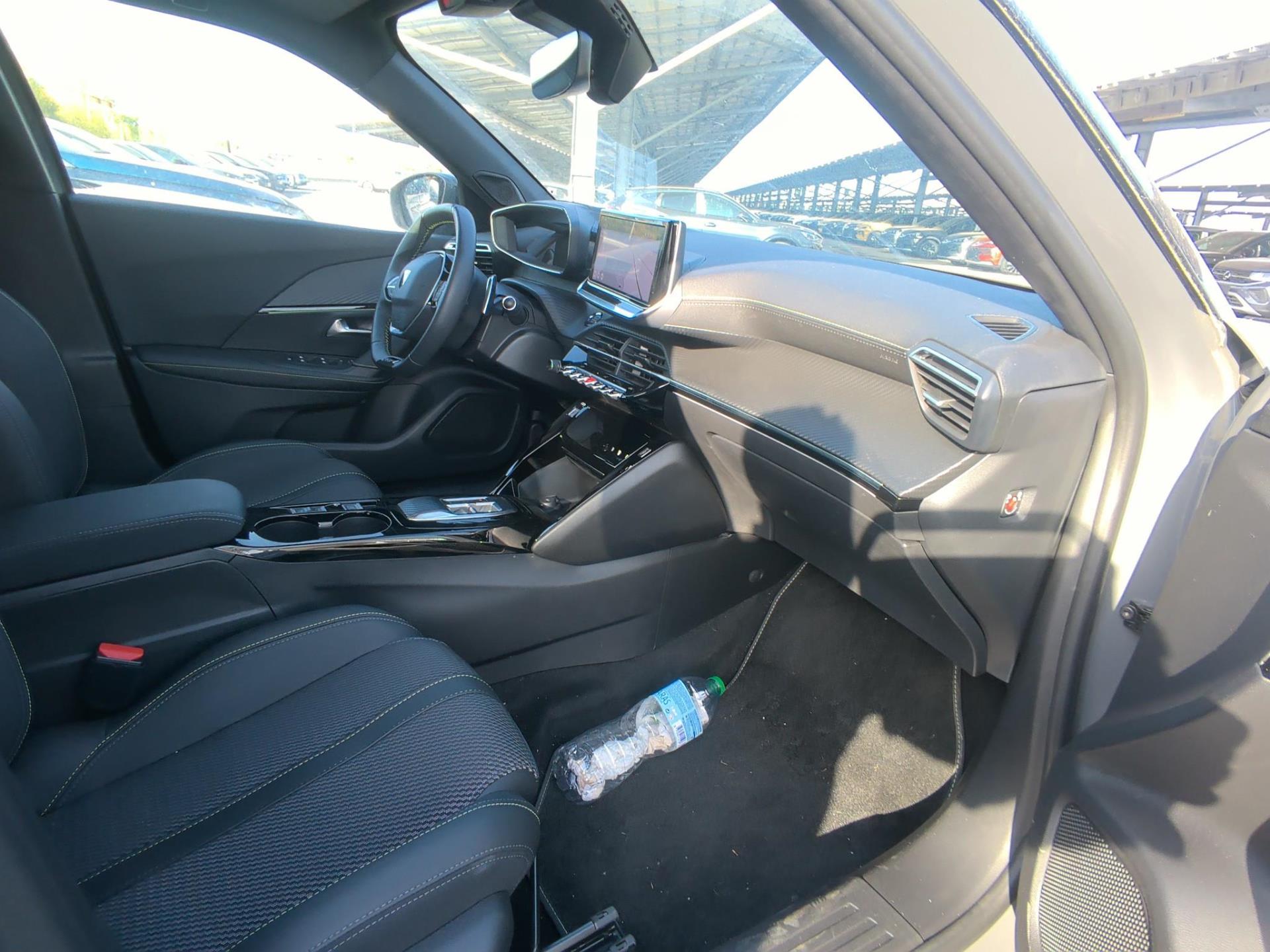 Peugeot 2008 PureTech 130 S&S EAT8 GT 2023