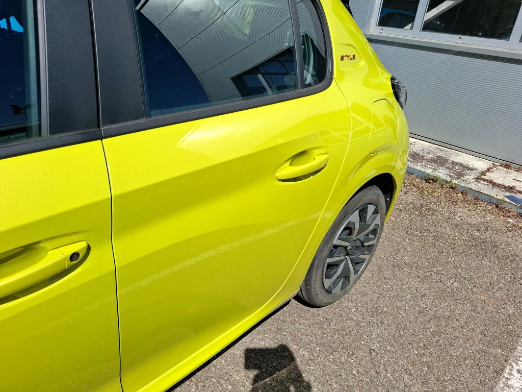 Peugeot 208 100 S&S BVM6 Style 2025