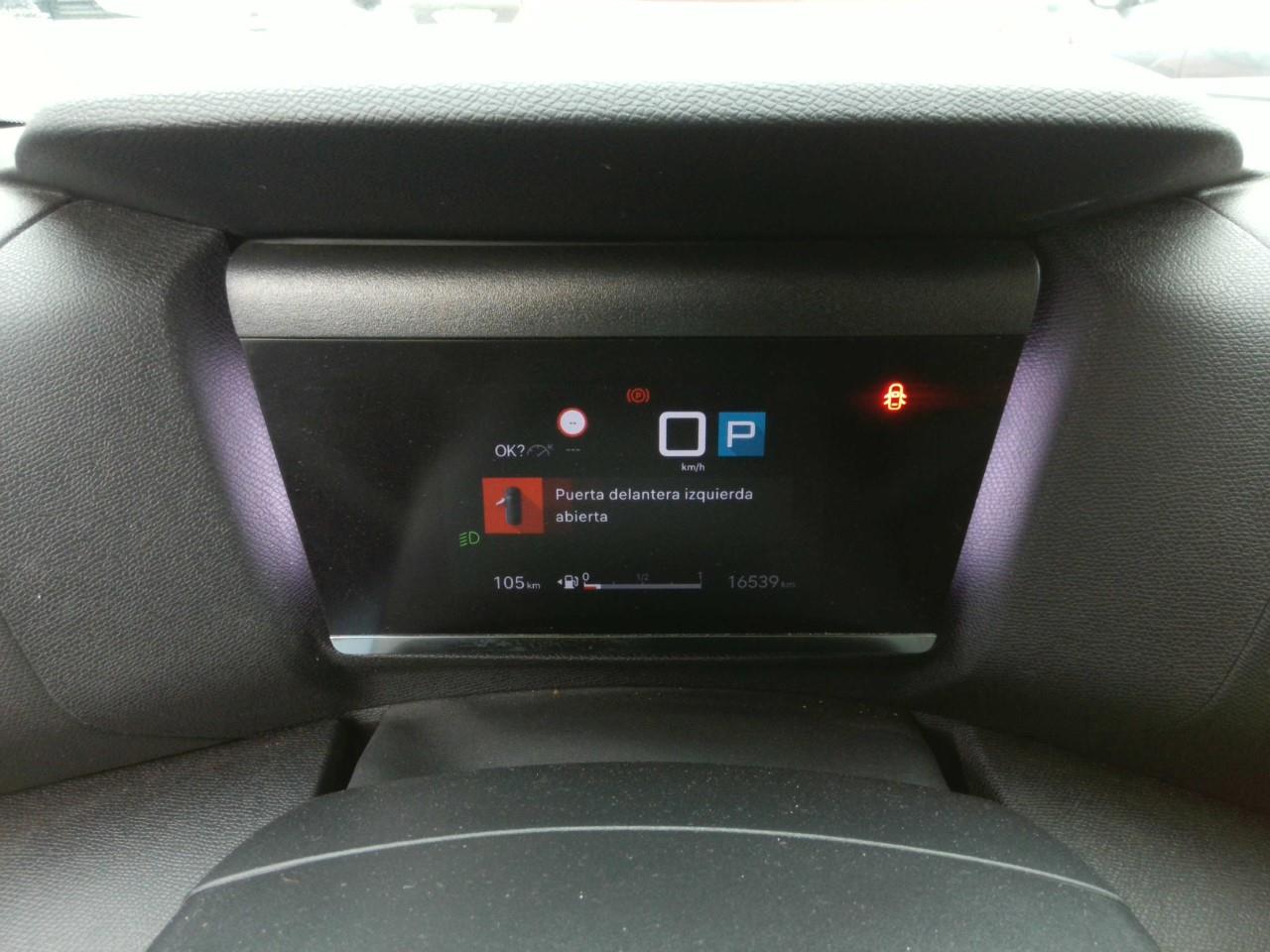 Foto Citroën C4 X 6