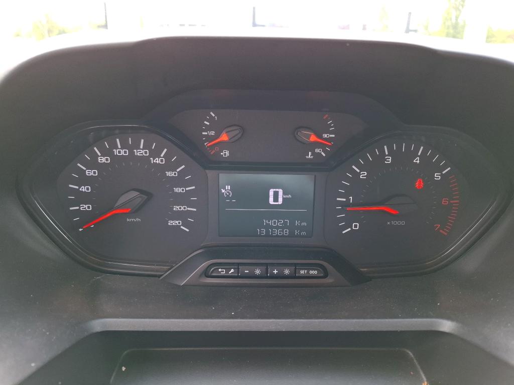 Peugeot PARTNER FOURGON STANDARD 650 KG BLUEHDI 100 BVM5 PREMIUM 2019