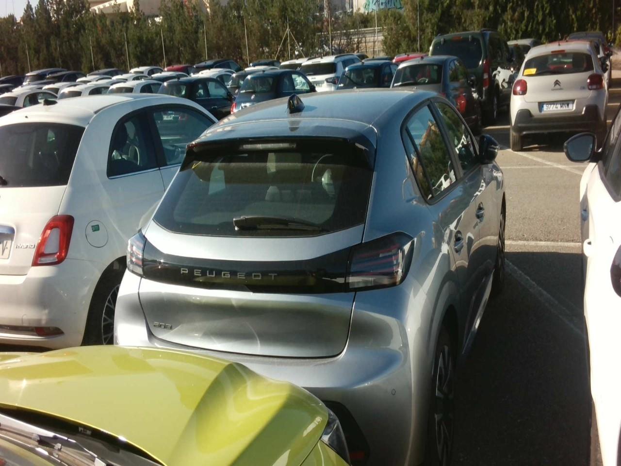 Foto Peugeot 208 4