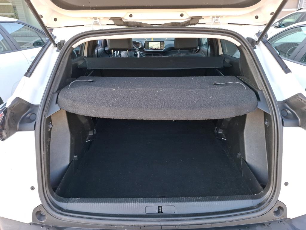 Peugeot 2008 BlueHDi 130 S&S EAT8 Allure Business 2021