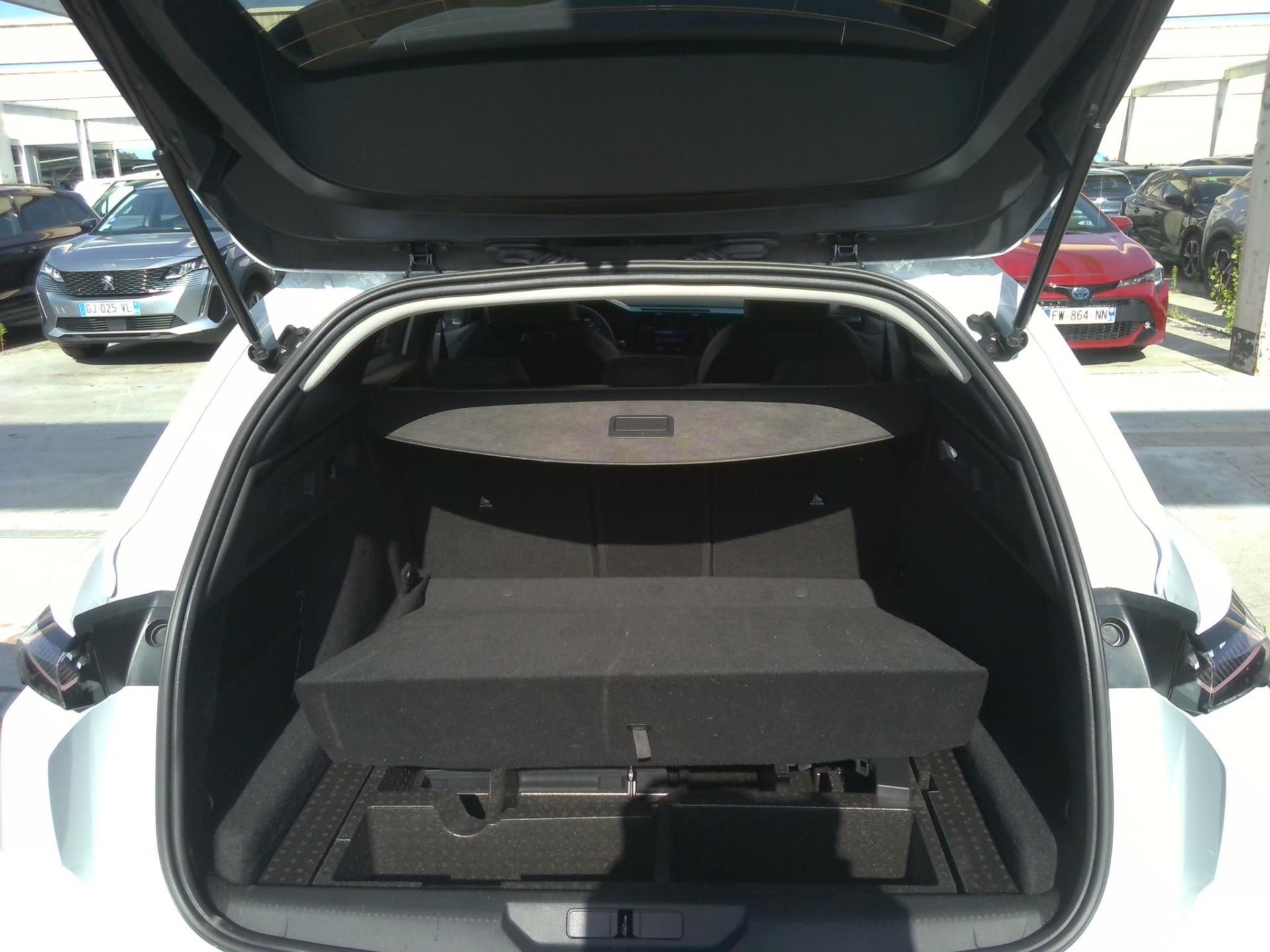 Peugeot 308 SW BlueHDi 130ch S&S EAT8 Allure 2026