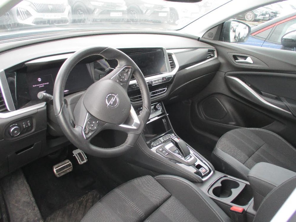 Foto Opel Grandland PHEV 8