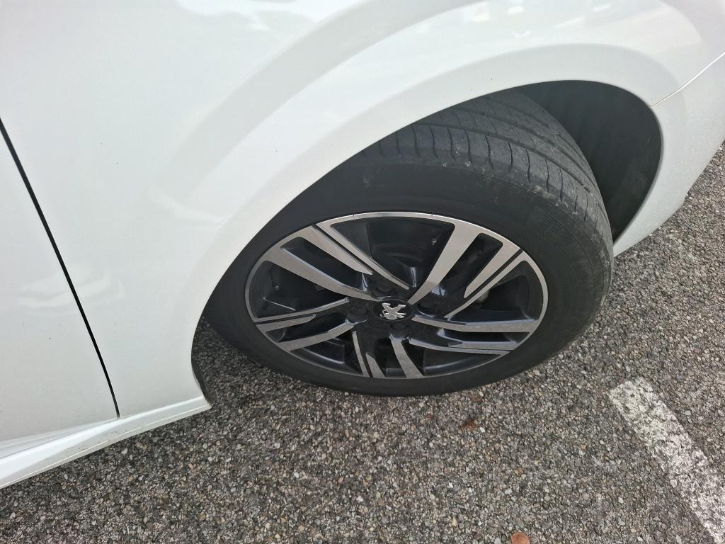 Peugeot 208 PureTech 75 S&S BVM5 Style 2023