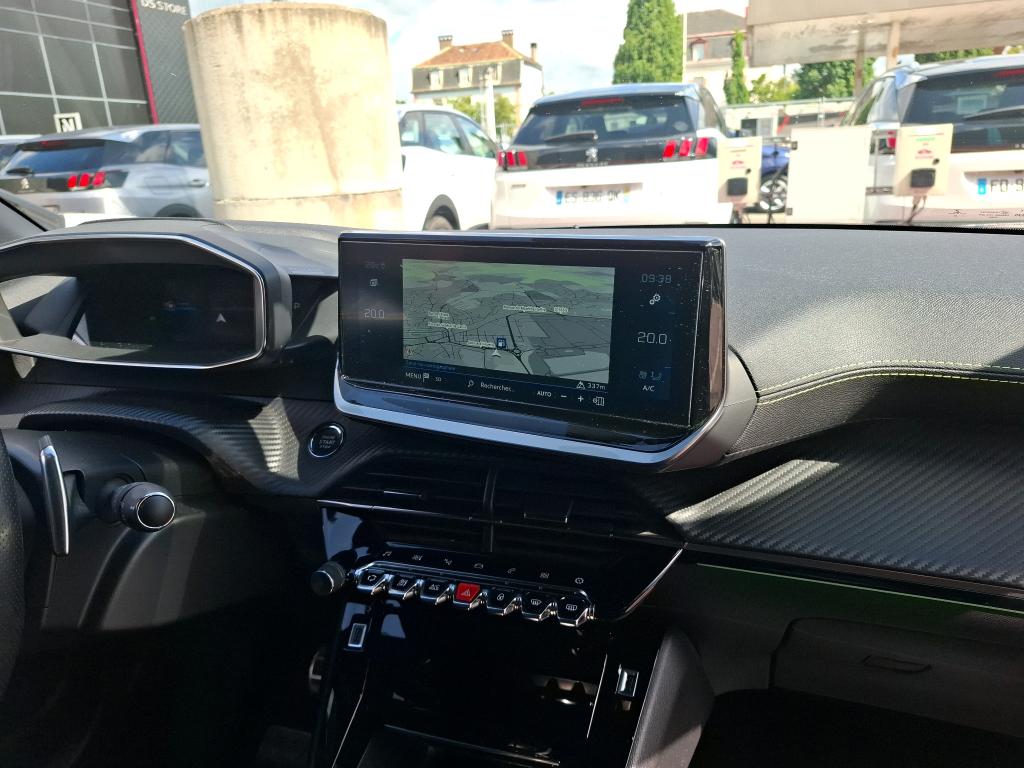 Peugeot 2008 PureTech 130 S&S EAT8 GT 2022