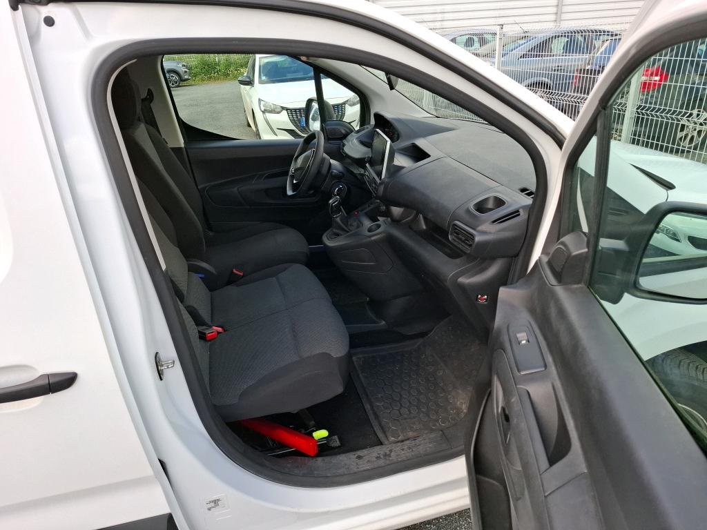 Peugeot PARTNER FOURGON STANDARD 650 KG BLUEHDI 100 S&S BVM5 ASPHALT 2021