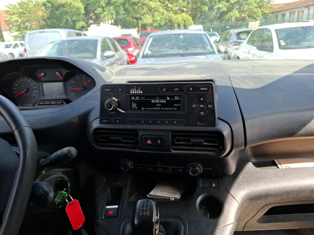 Peugeot PARTNER FOURGON STANDARD 650 KG BLUEHDI 100 S&S BVM5 PREMIUM 2020