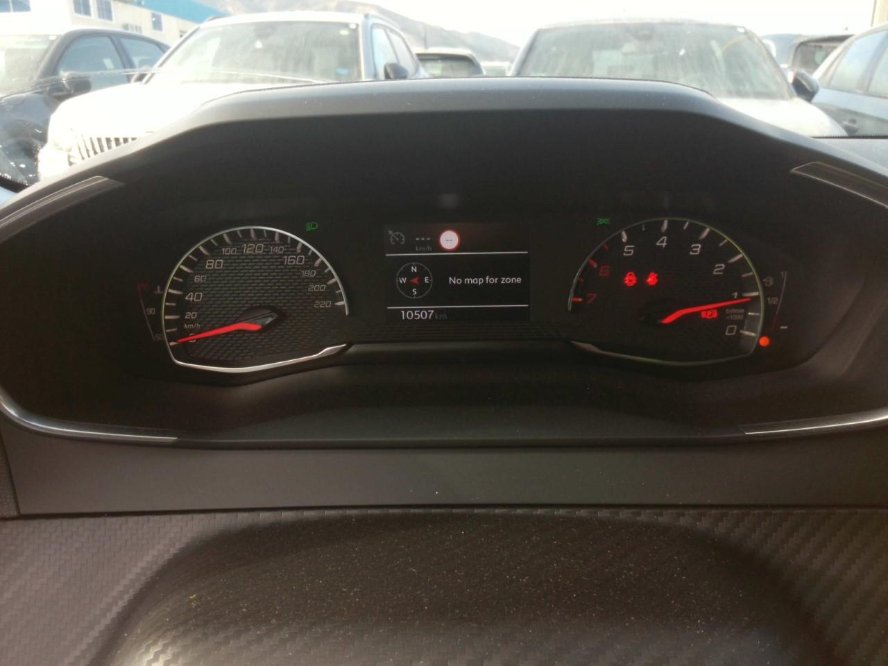 Foto Peugeot 208 5