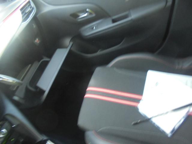 Foto Opel Corsa 11