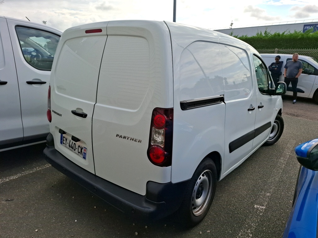Peugeot PARTNER FOURGON STANDARD 1.6 BLUEHDI 75 BVM5 PREMIUM 2018