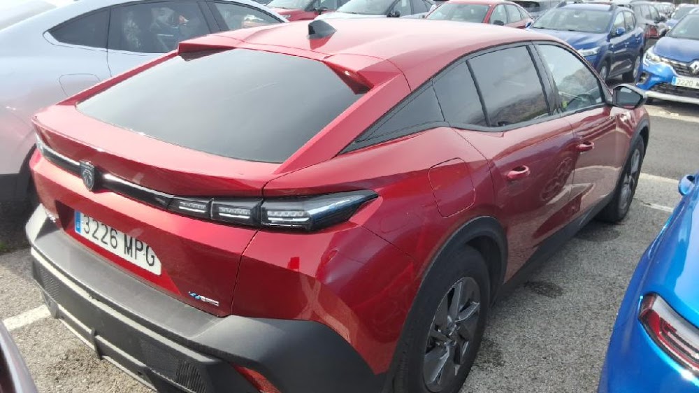 Foto Peugeot 408 12