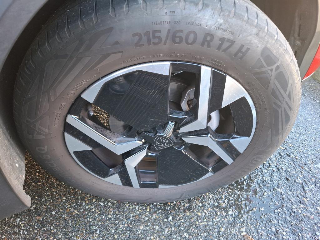 Peugeot 2008 PureTech 130 S&S EAT8 GT 2024