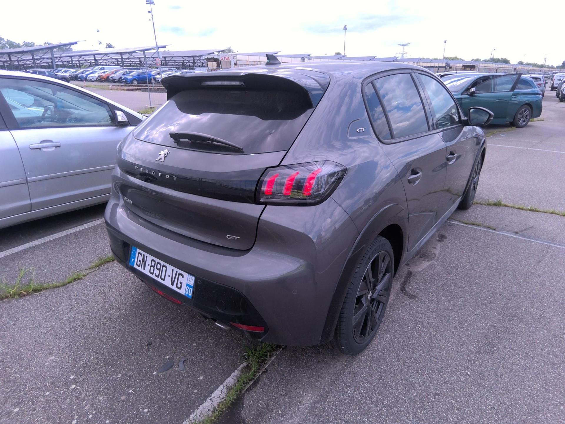 Peugeot 208 PureTech 100 S&S EAT8 GT 2023