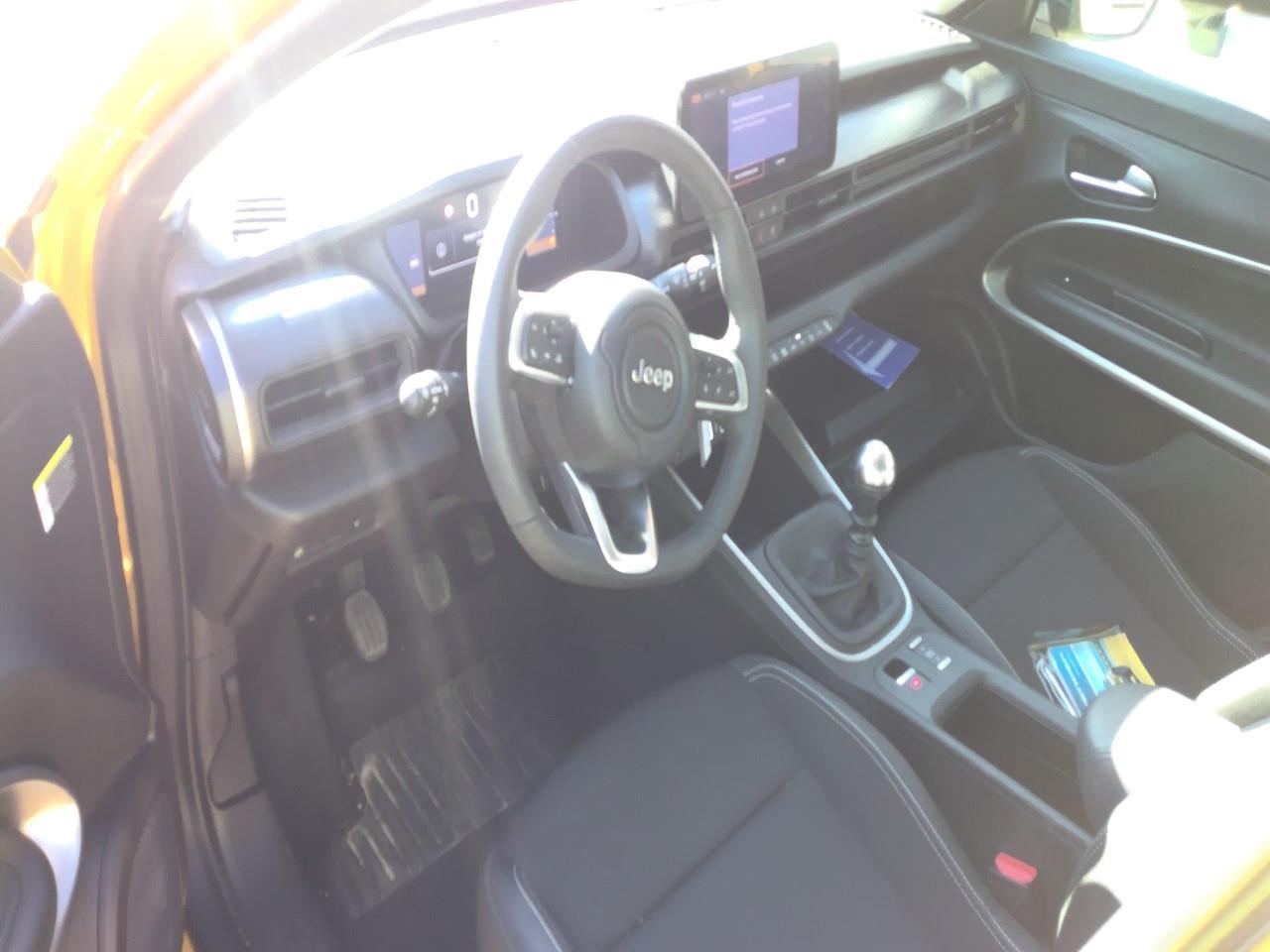 Foto Jeep AVENGER 10