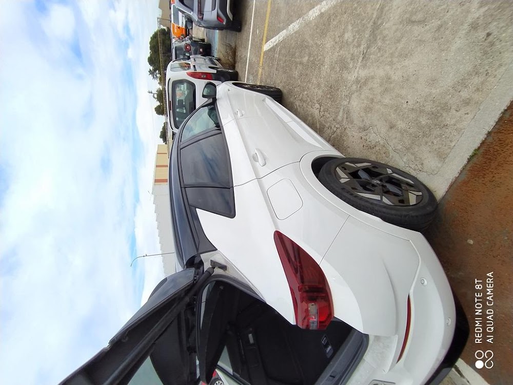Foto Opel Grandland PHEV 2