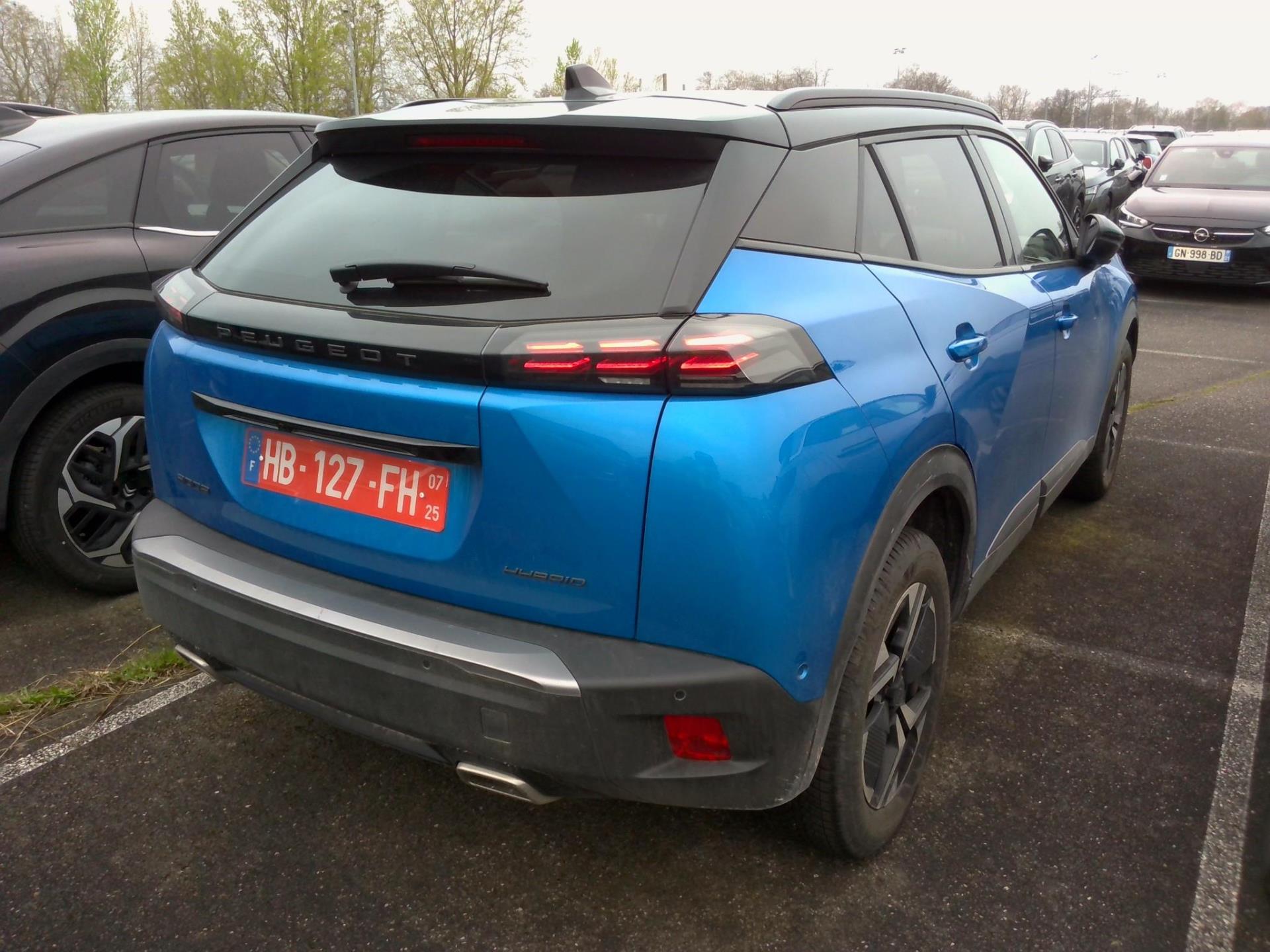 Peugeot 2008 Hybrid 136 e-DCS6 GT 2025