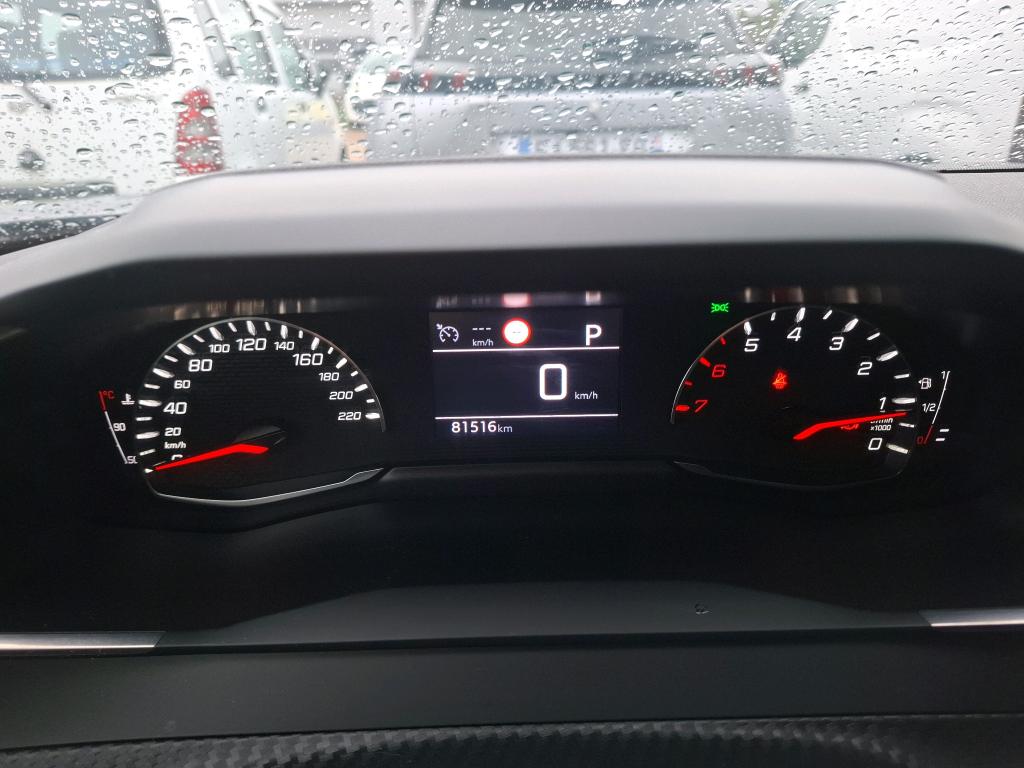 Peugeot 2008 BlueHDi 130 S&S EAT8 Allure 2021