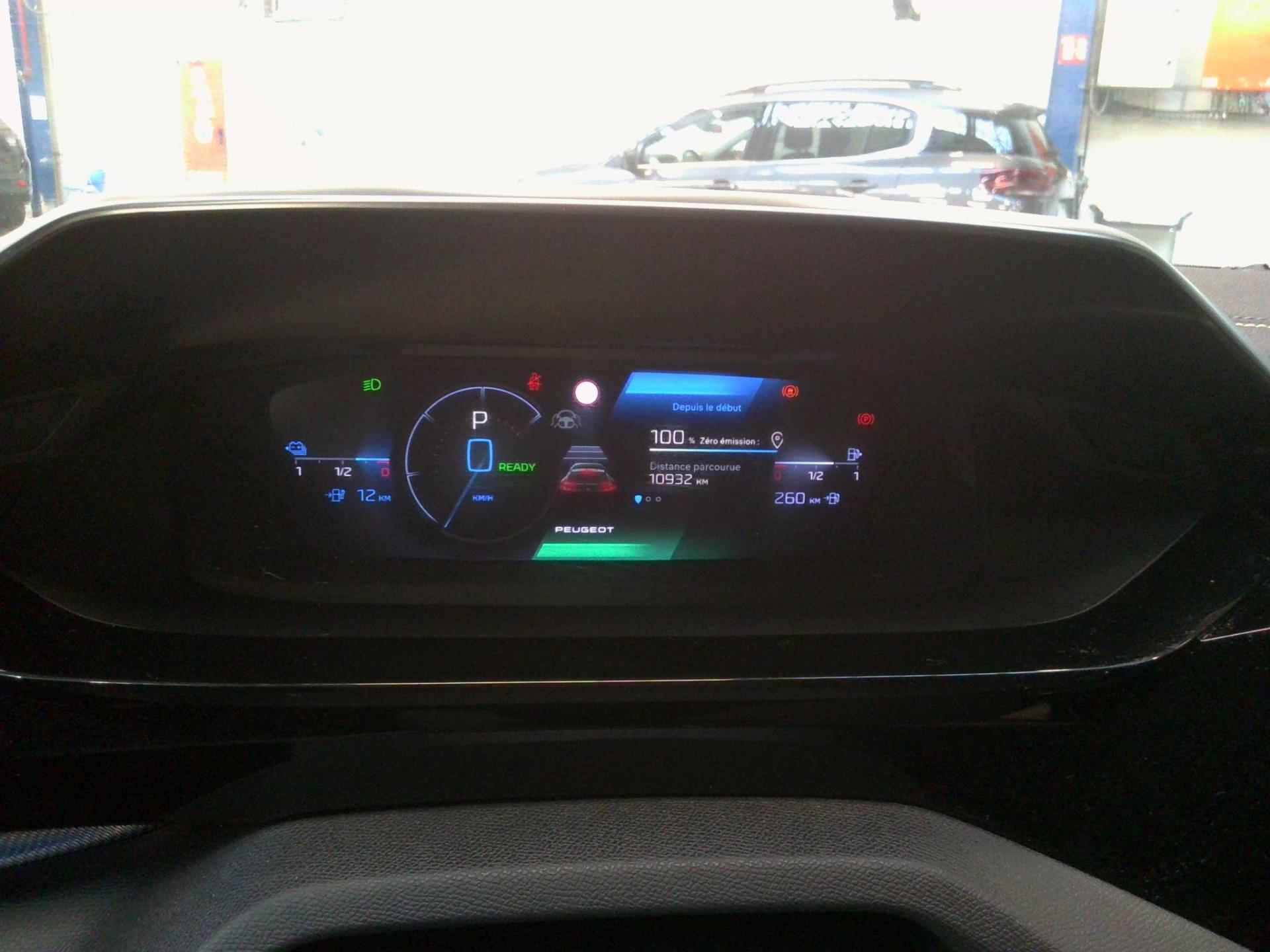 Peugeot 408 PHEV 225 e-EAT8 GT 2022