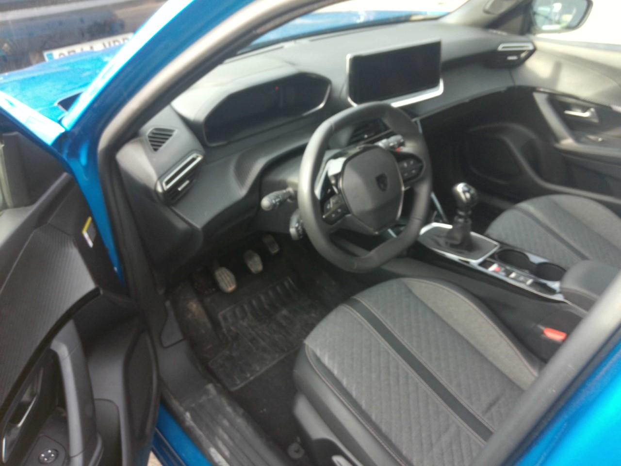 Foto Peugeot 2008 3