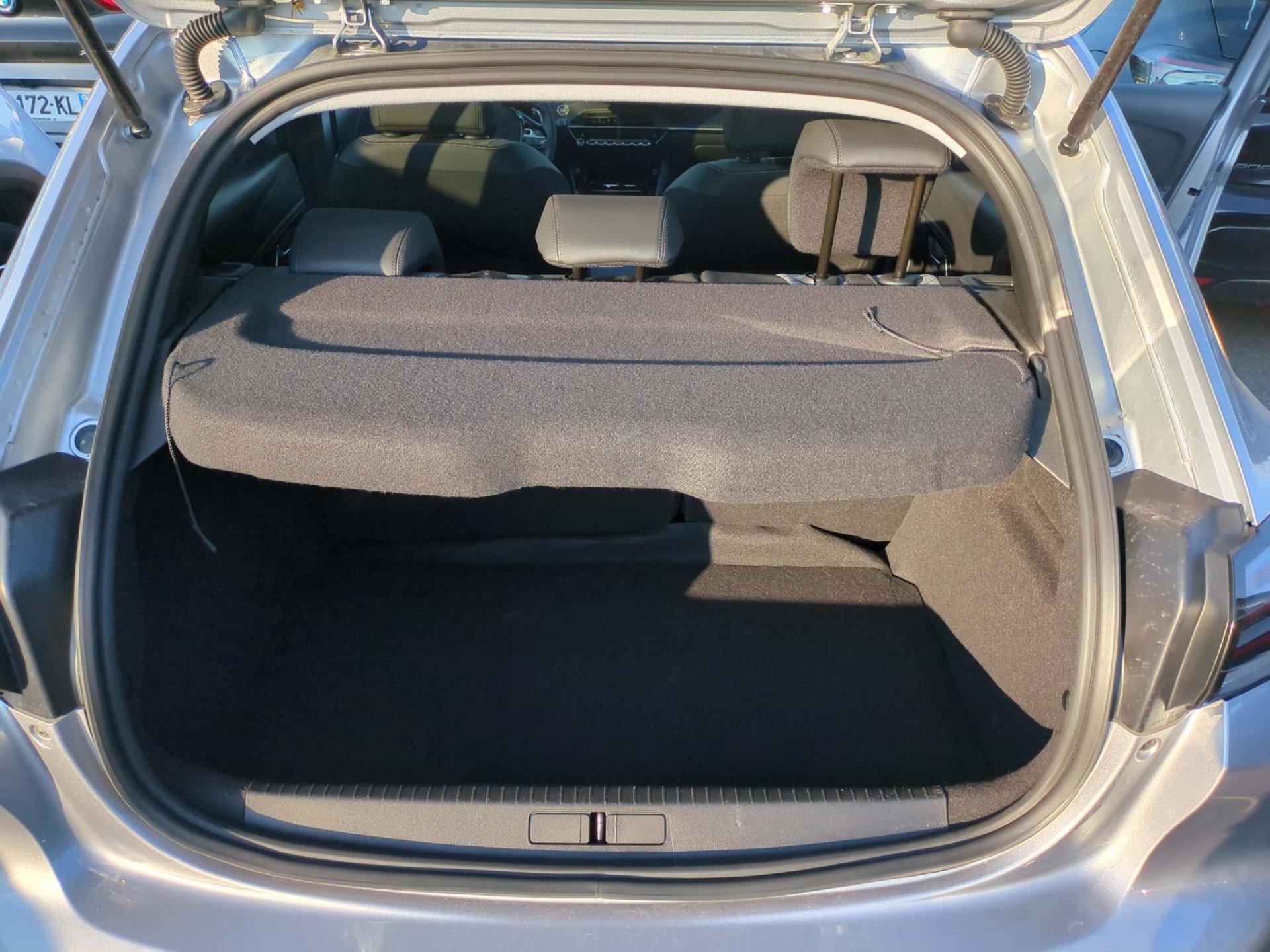 Peugeot 208 Hybrid 100 e-DCS6 Allure 2024