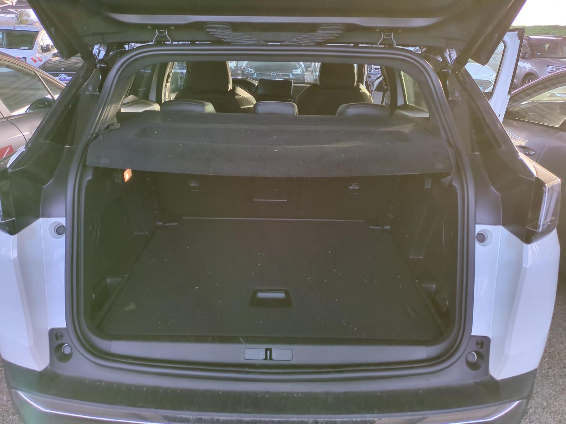 Peugeot 3008 Hybrid 136 e-DCS6 GT 2024