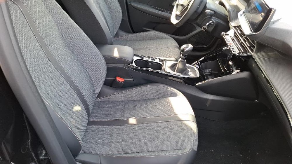 Foto Peugeot 208 6