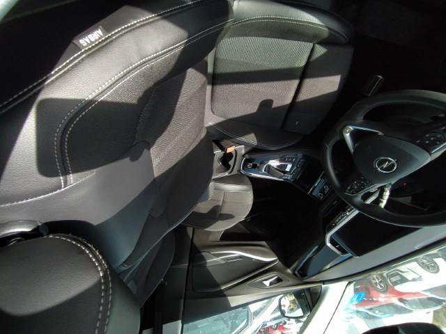 Foto Opel Grandland PHEV 13