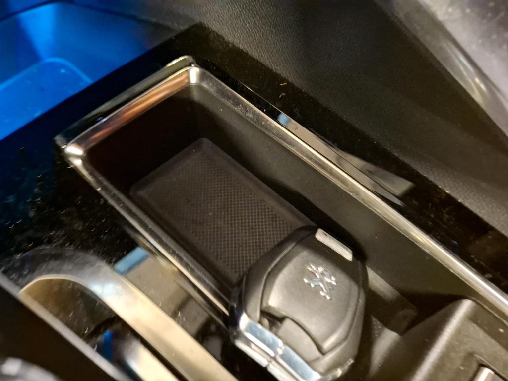 Peugeot 3008 BlueHDi 130ch S&S EAT8 GT 2021